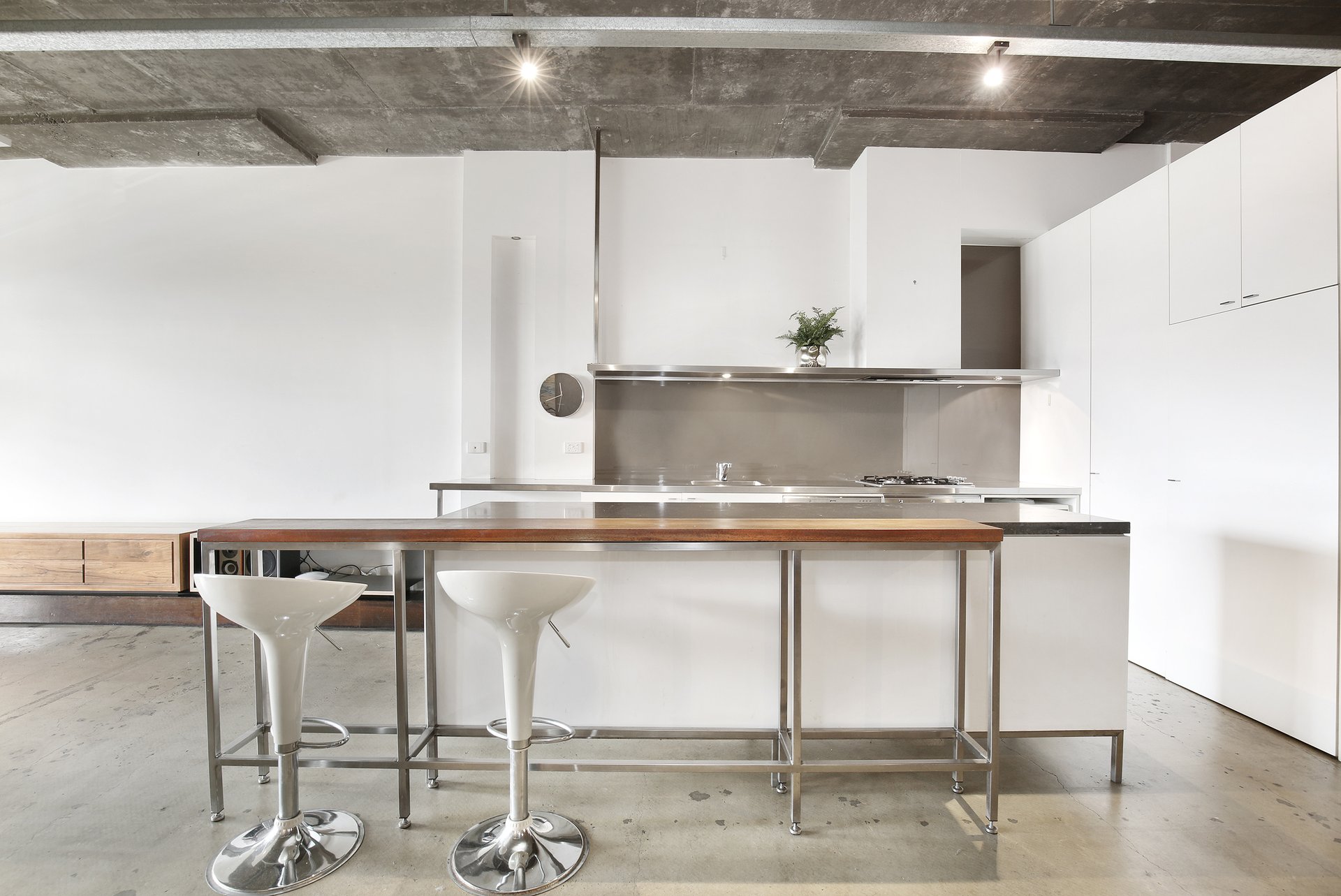 Property Gallery Thumbnail 4