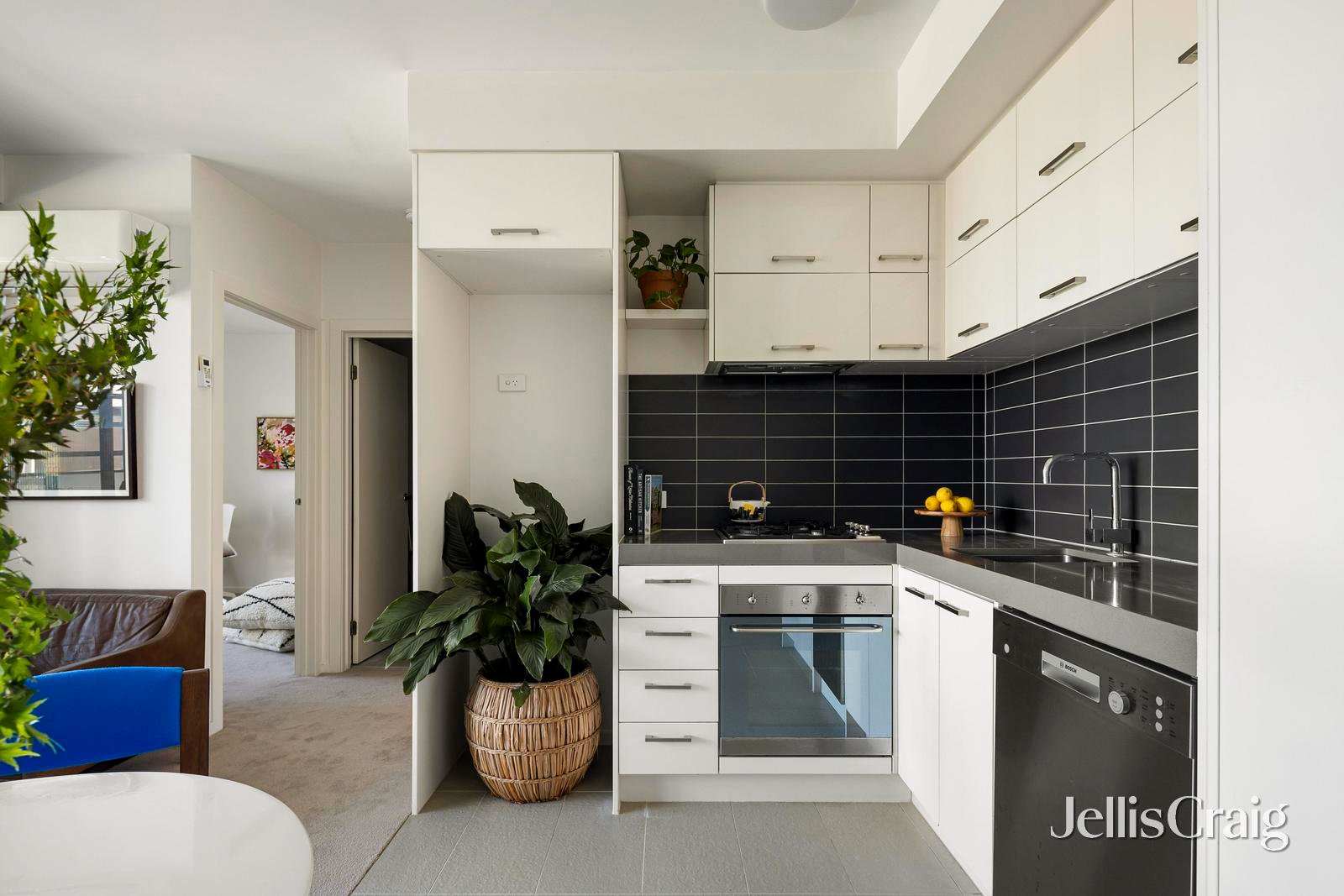 102/68 Gadd Street, Northcote image 6