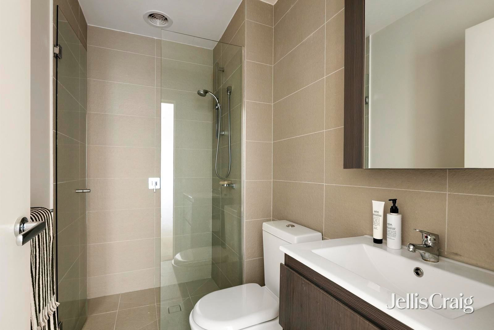 102/68 Gadd Street, Northcote image 12