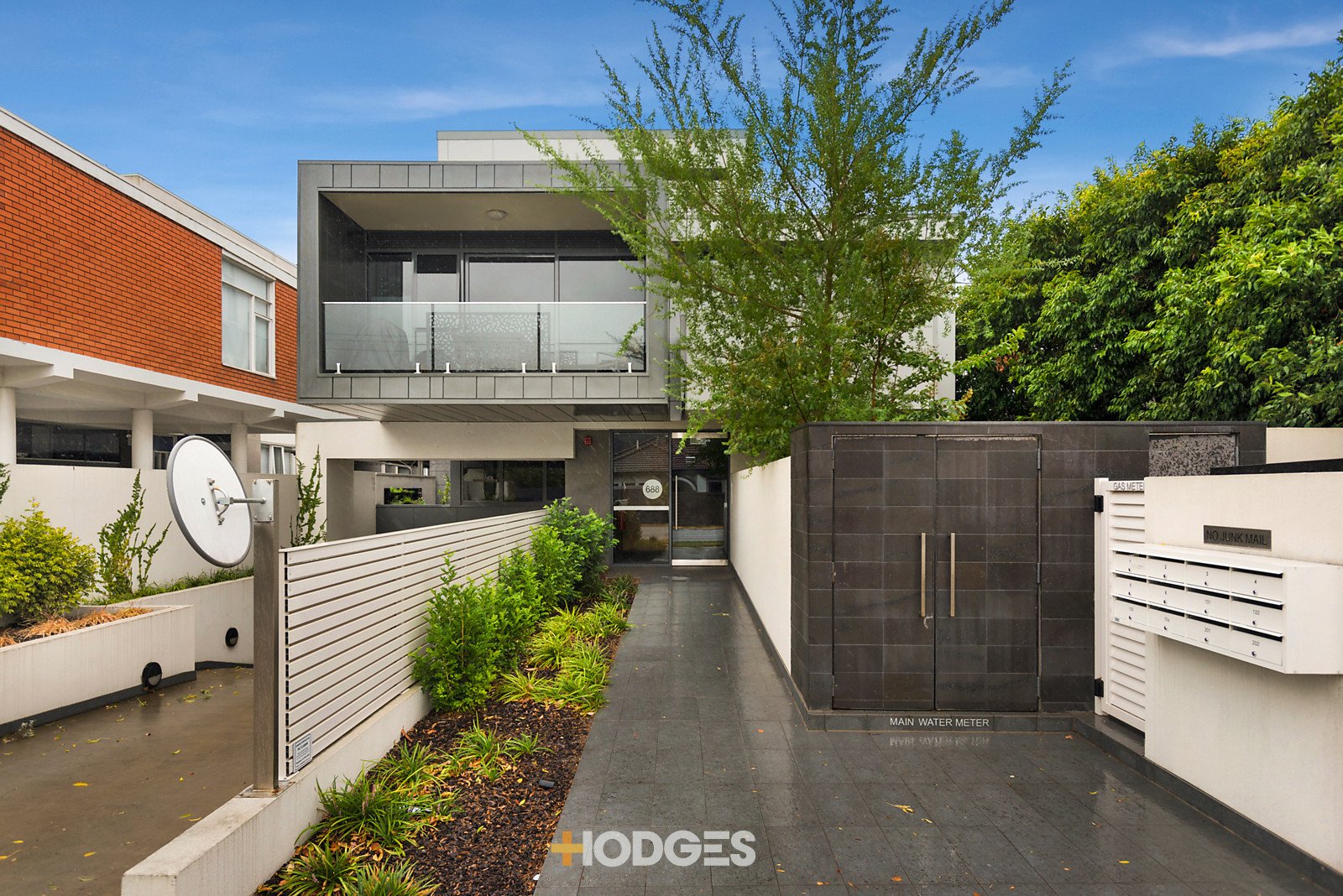 102 / 688 Inkerman Road Caulfield North