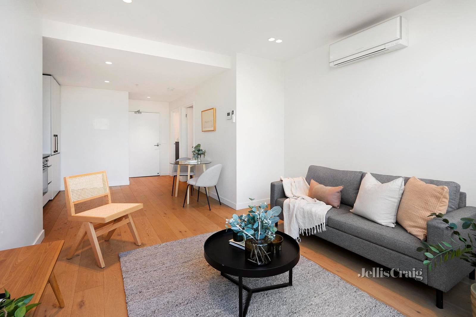 102/69 Newry Street, Prahran image 4