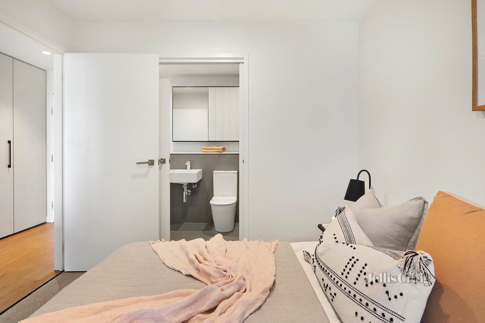 102/69 Newry Street, Prahran image 7