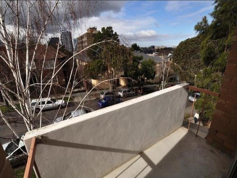 10/27-33 Avoca Street, South Yarra image 3