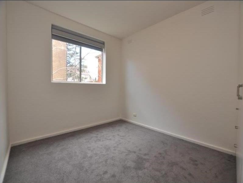 10/27-33 Avoca Street, South Yarra image 4