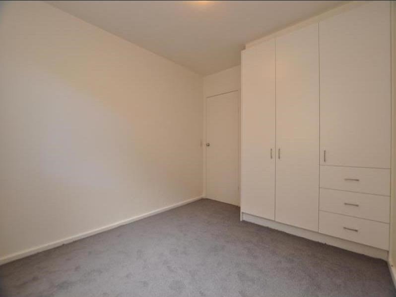 10/27-33 Avoca Street, South Yarra image 5