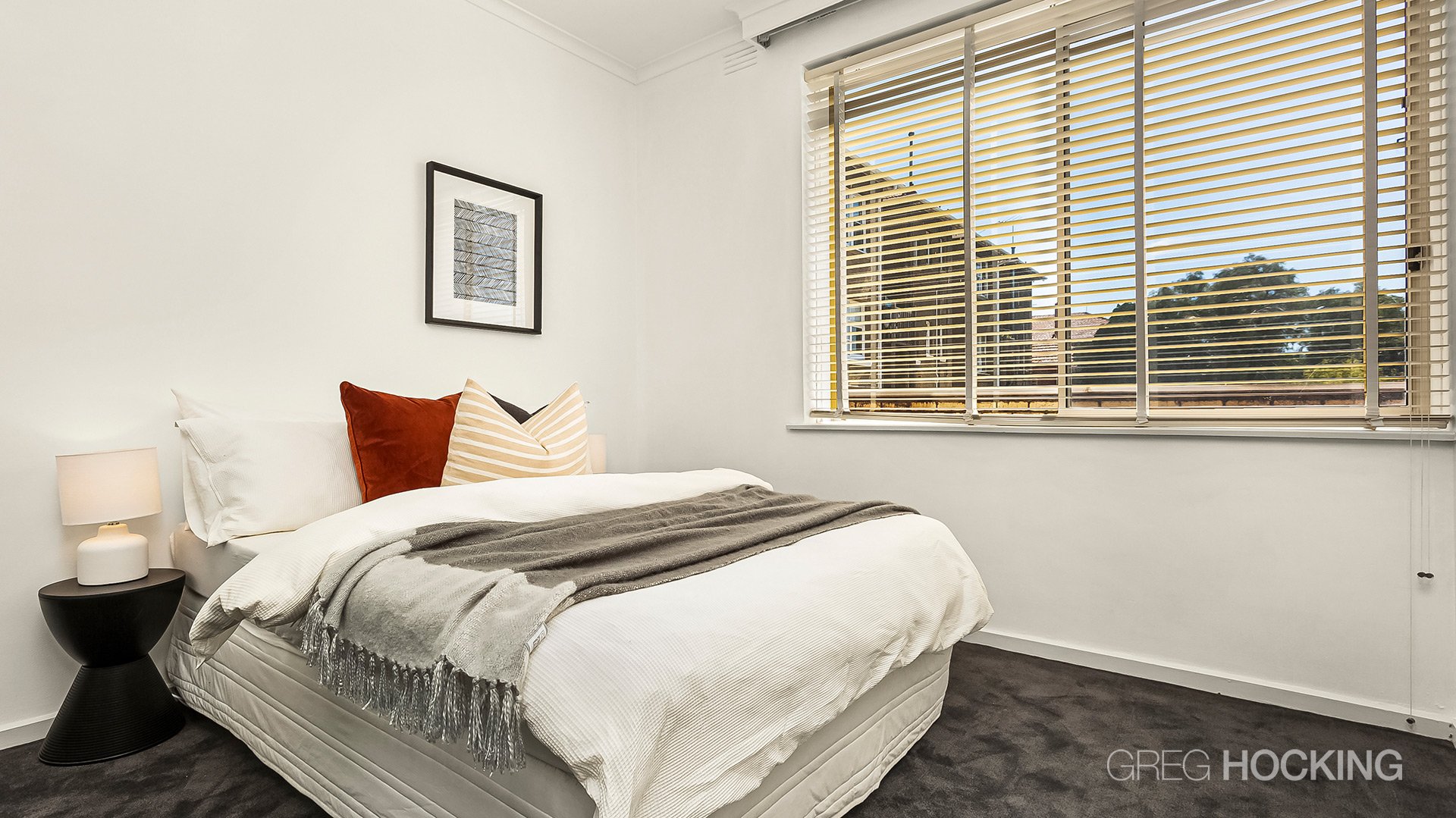 10/27 Robe Street, St Kilda image 5