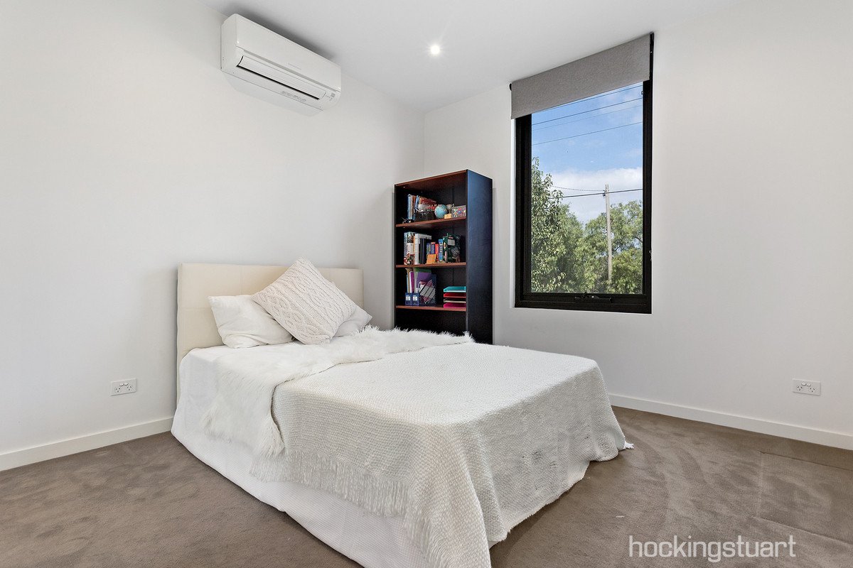 102/721 Toorak Road, Kooyong image 6