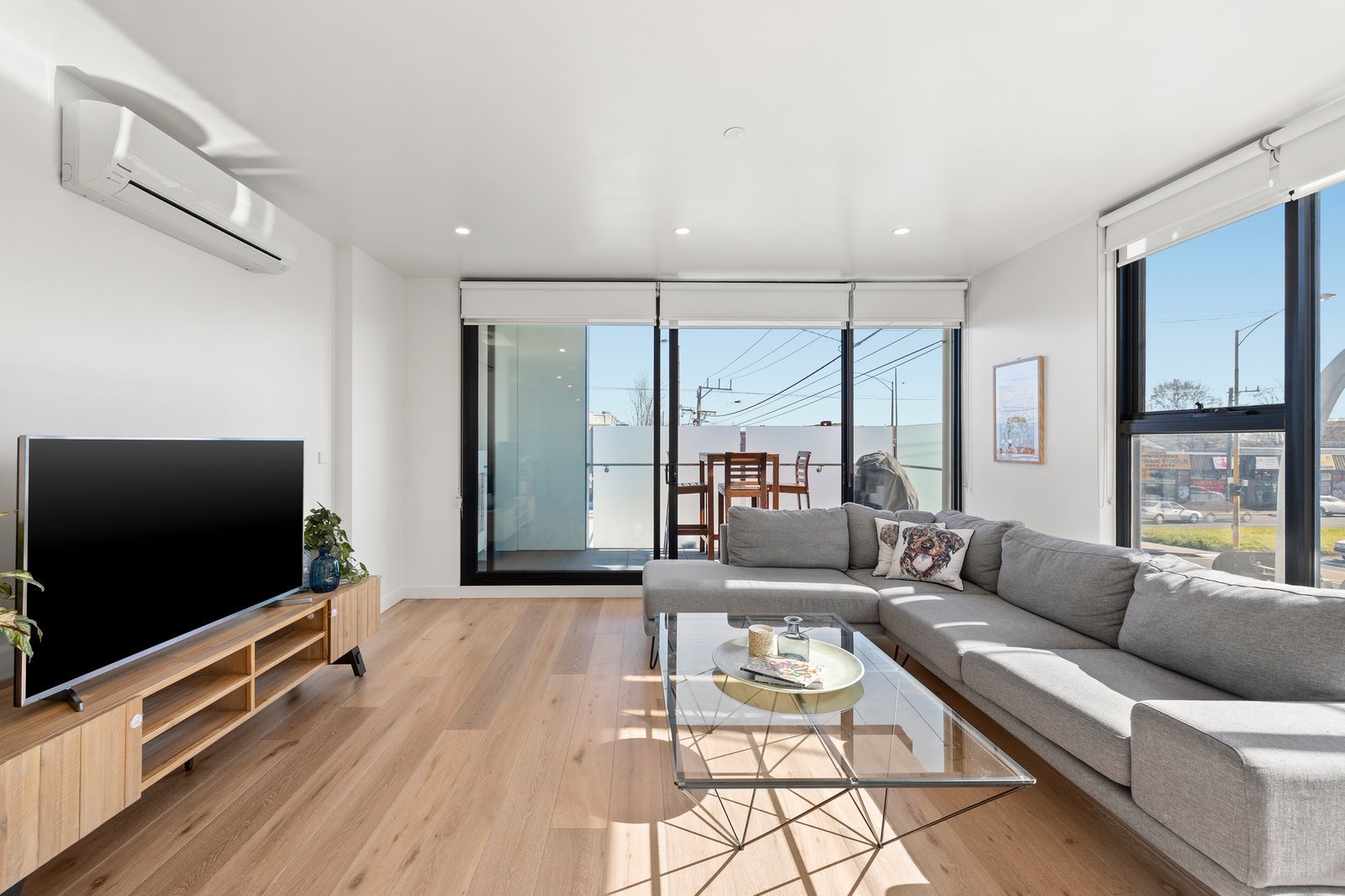 102/730a Centre Road, Bentleigh East image 3