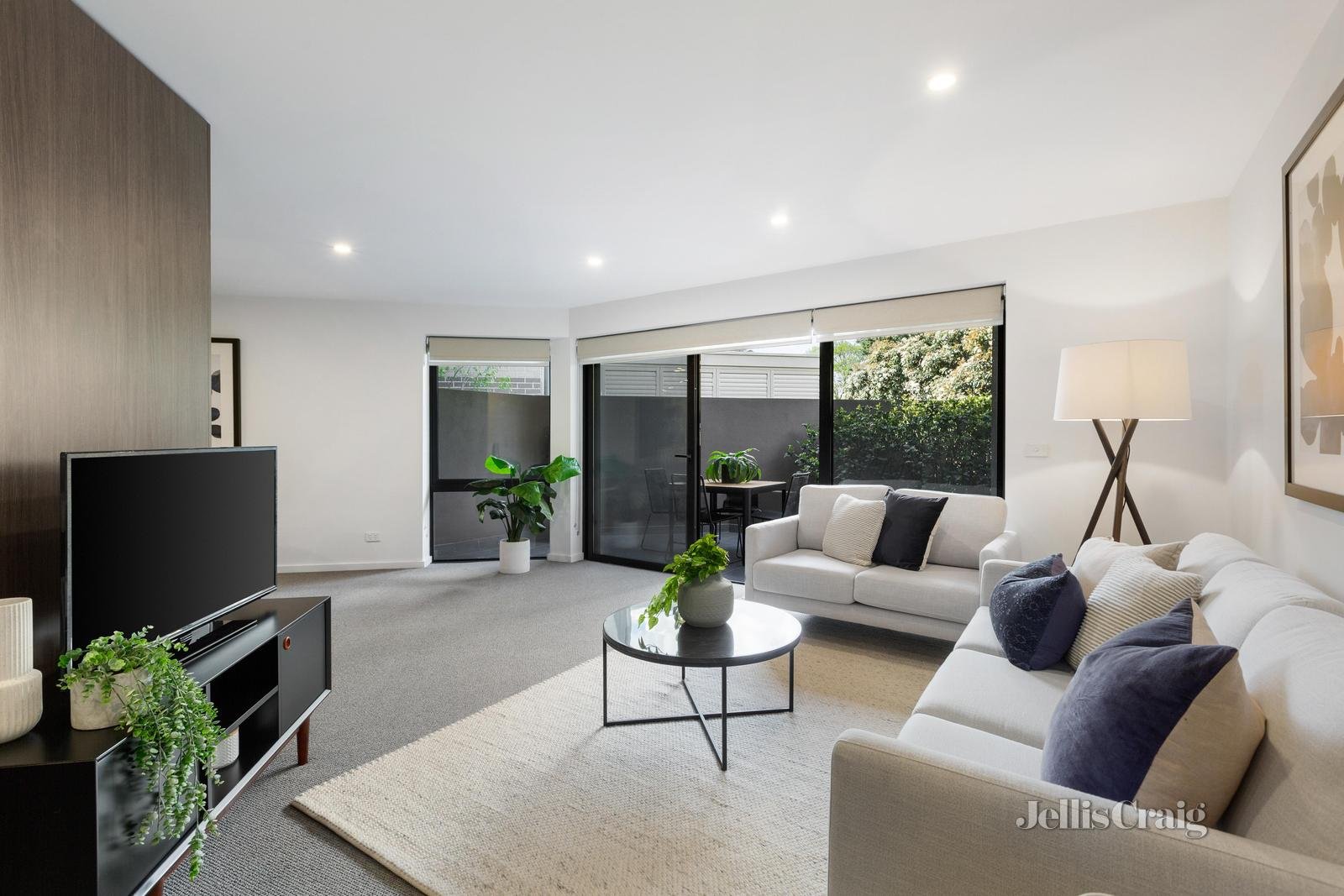 102/766 Whitehorse Road, Mont Albert image 3