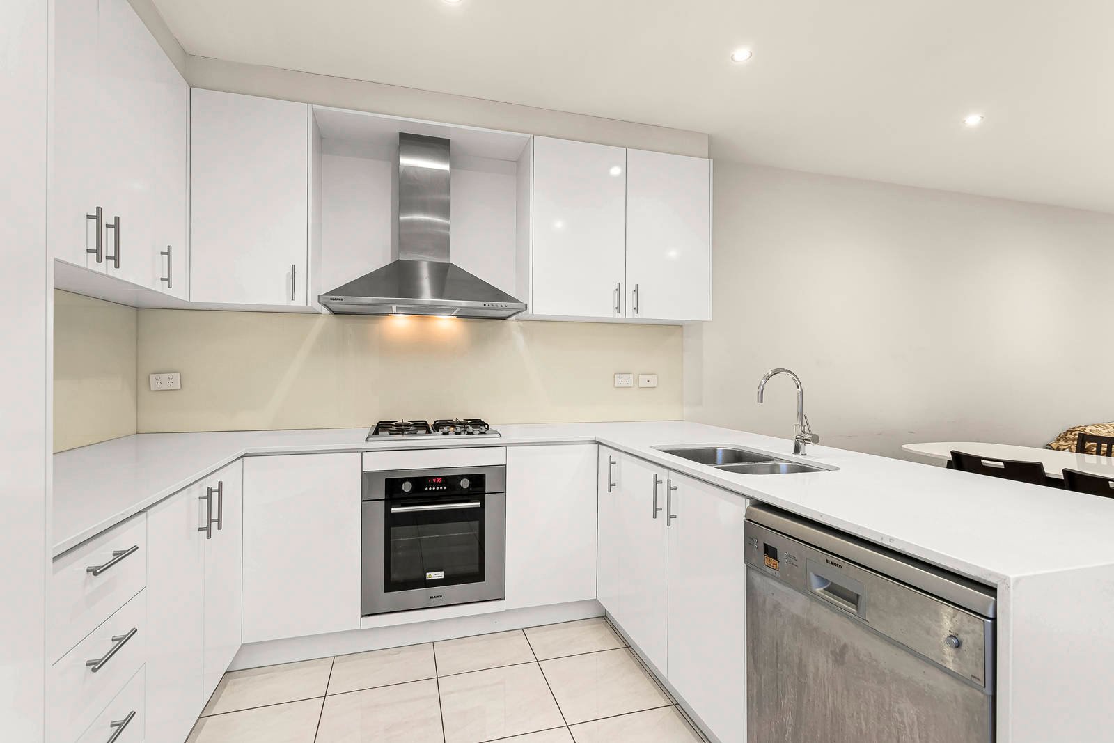 Property Gallery Thumbnail 4