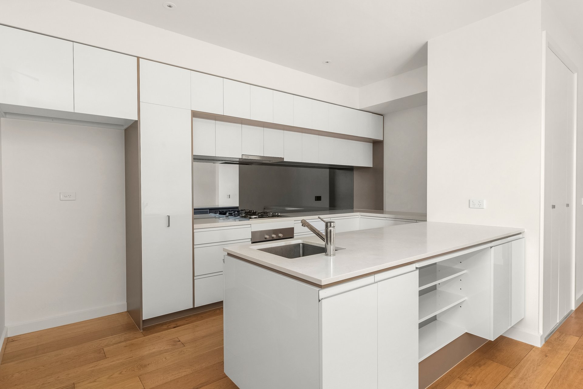 Property Gallery Thumbnail 5