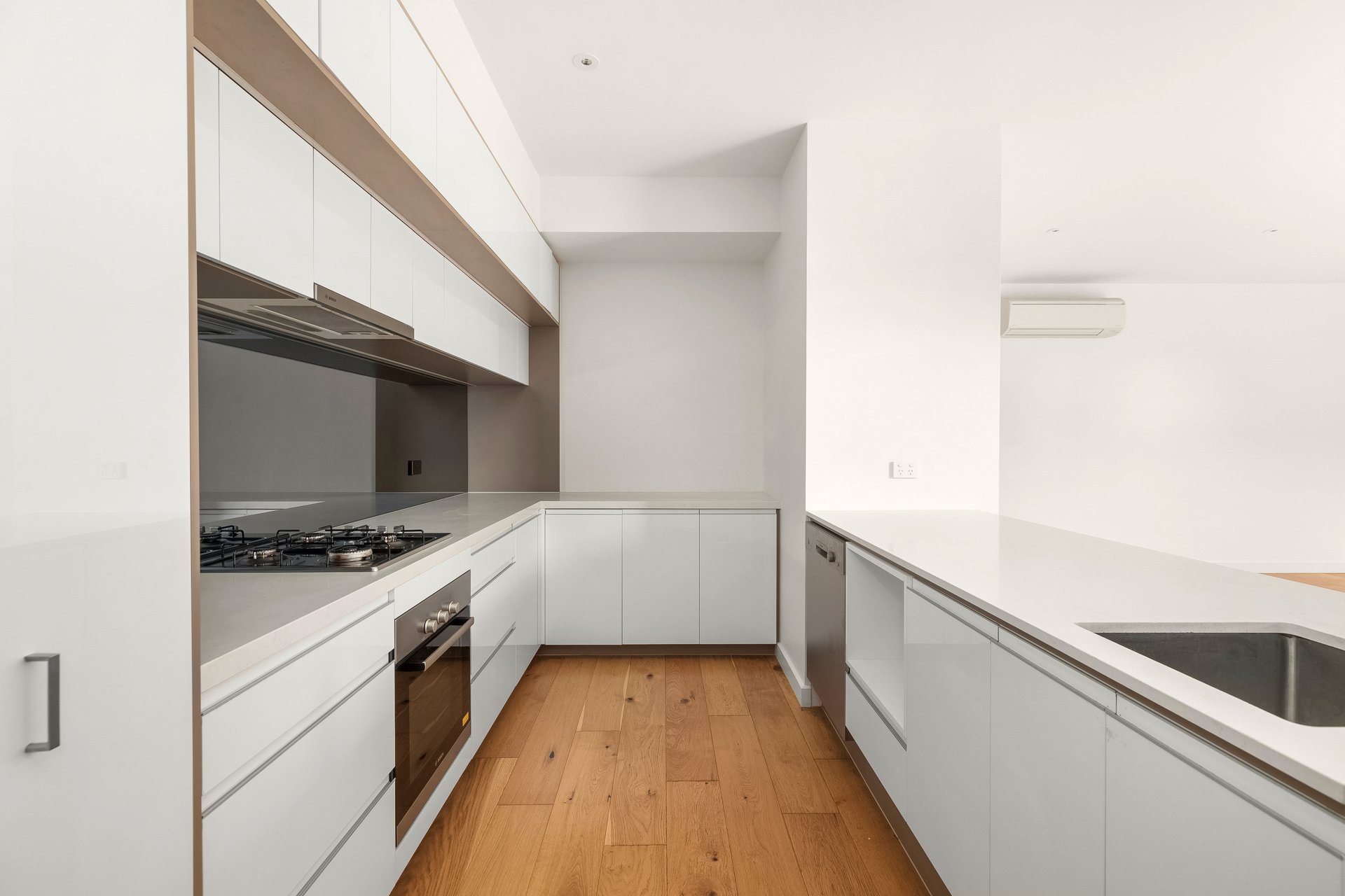 Property Gallery Thumbnail 2