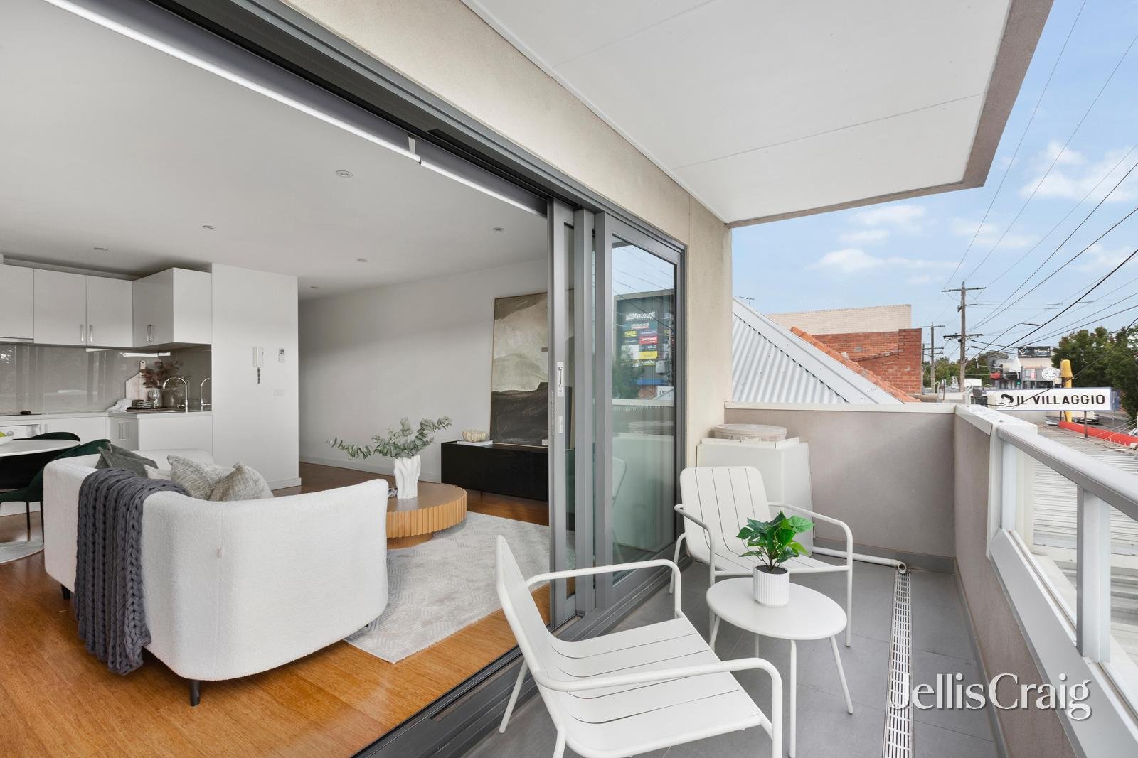 102/95 Gaffney Street, Coburg image 4