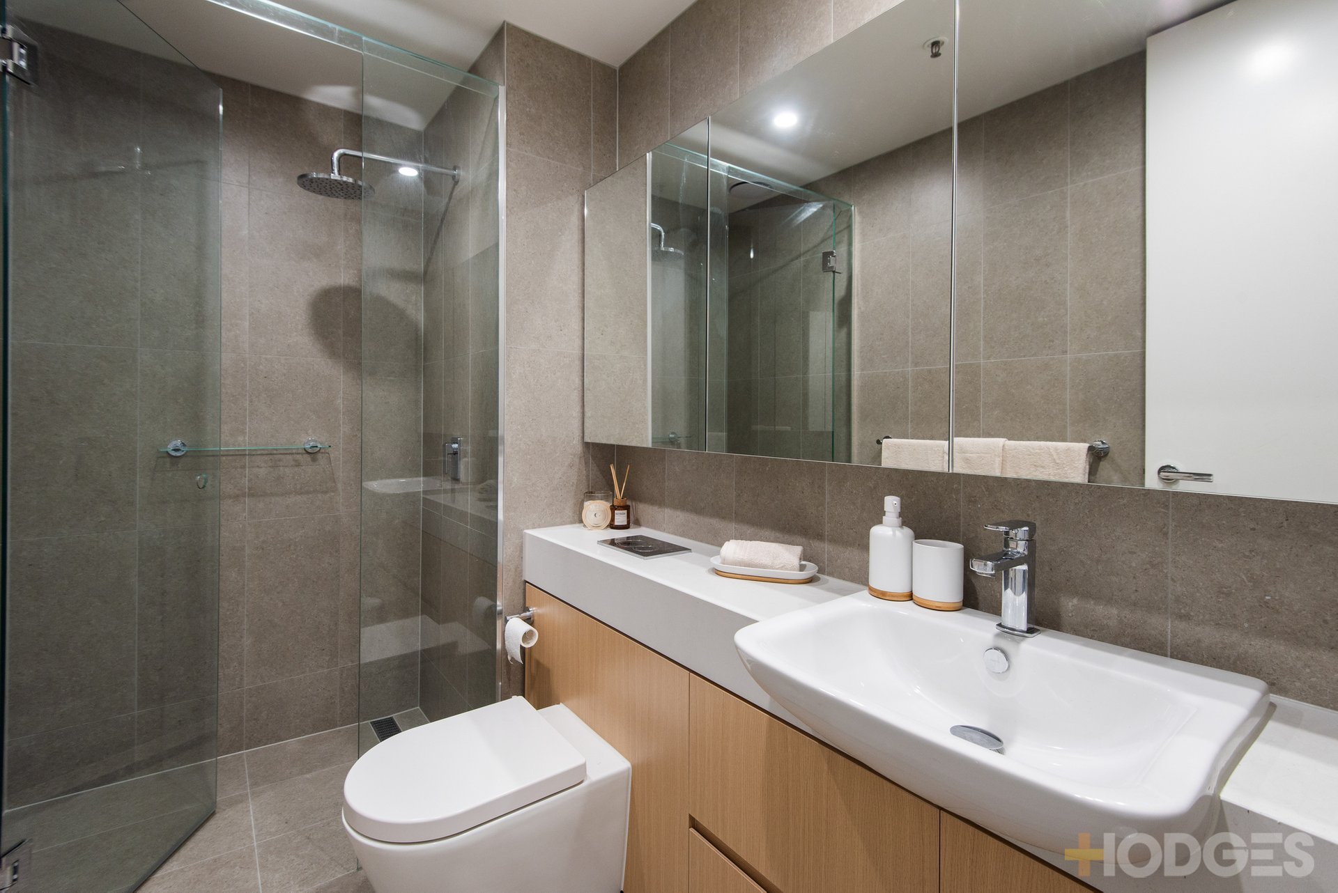 102 / 9B Remington Drive Highett