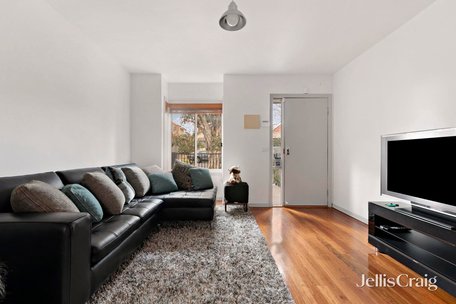 102A Epsom Road, Ascot Vale image 2