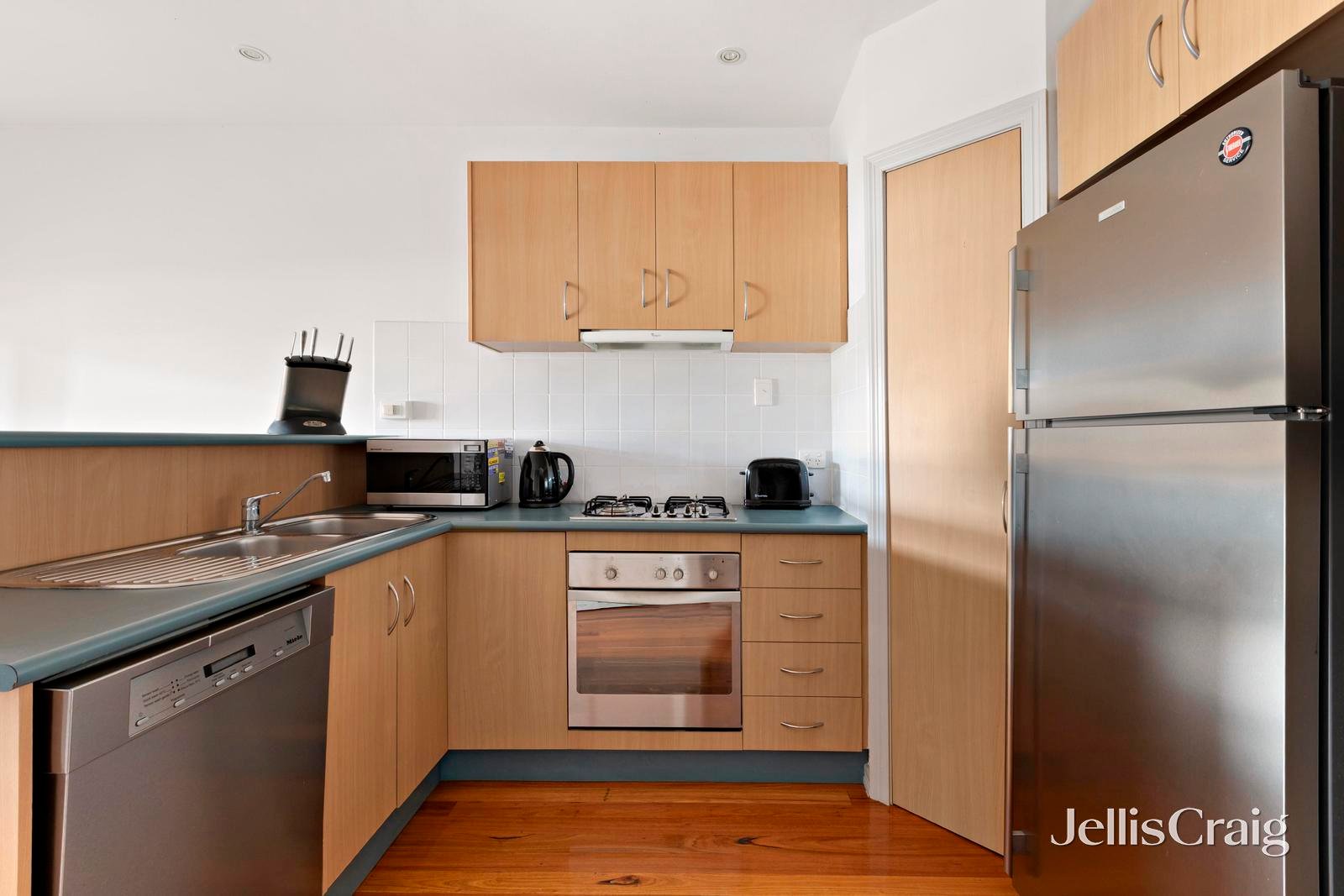 102A Epsom Road, Ascot Vale image 3