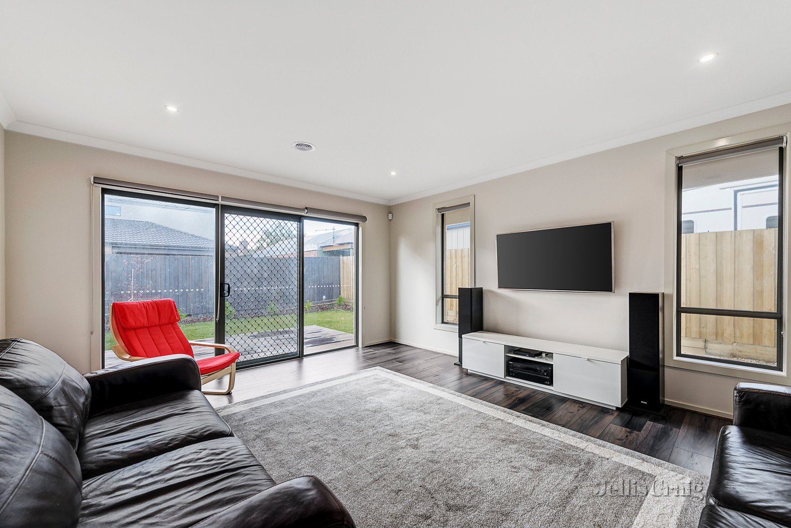 102A Mackie Road, Bentleigh East image 3