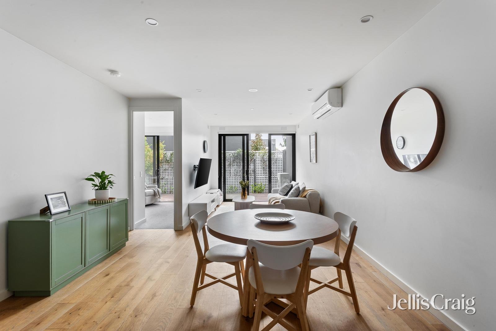 10/3 Faulkner Street, Bentleigh image 5