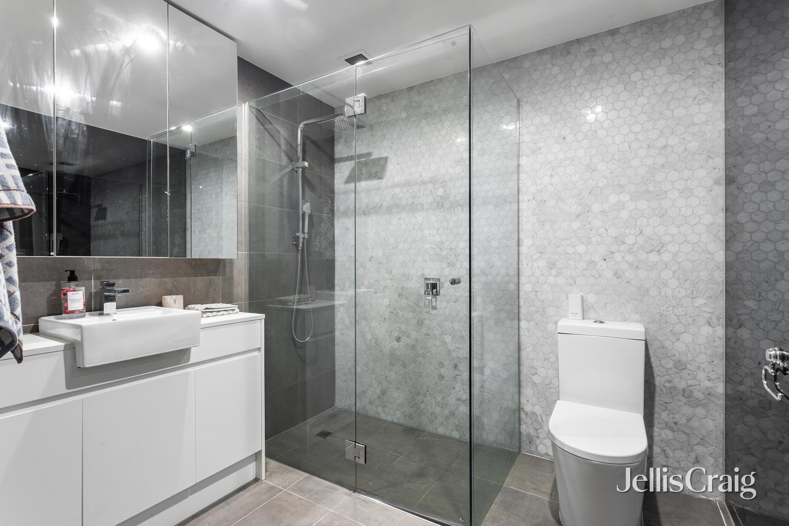 10/3 Faulkner Street, Bentleigh image 11