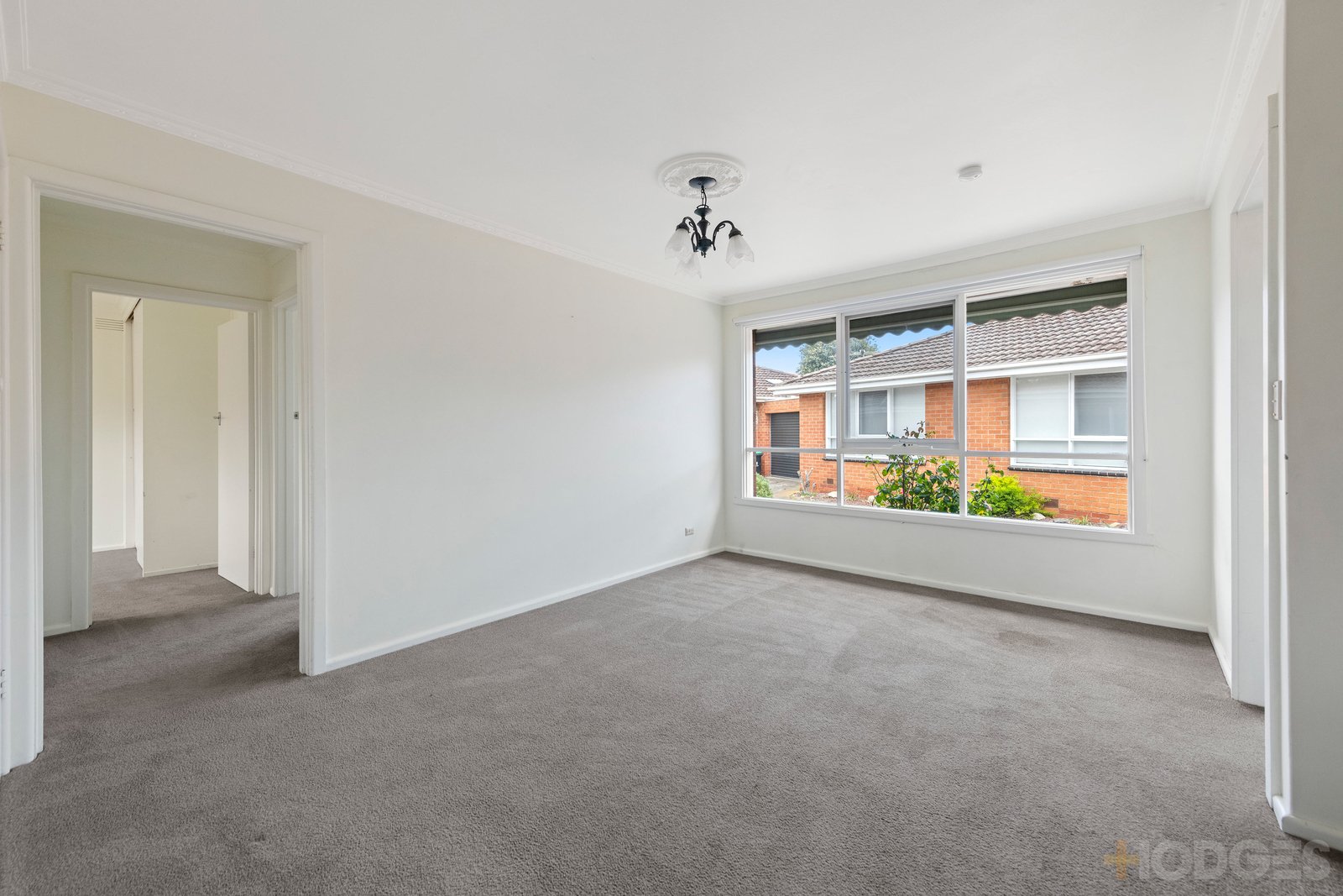 10 / 3 Golden Avenue Chelsea