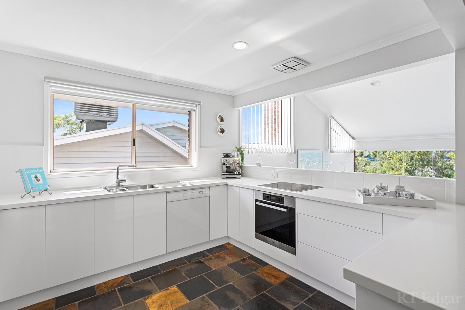 Property Gallery Thumbnail 5