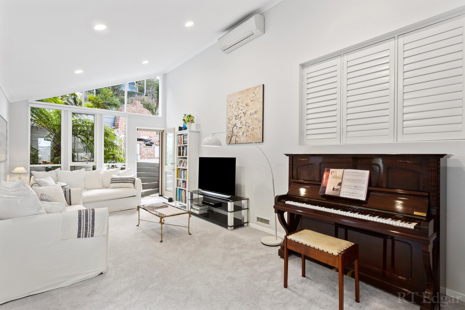 Property Gallery Thumbnail 7