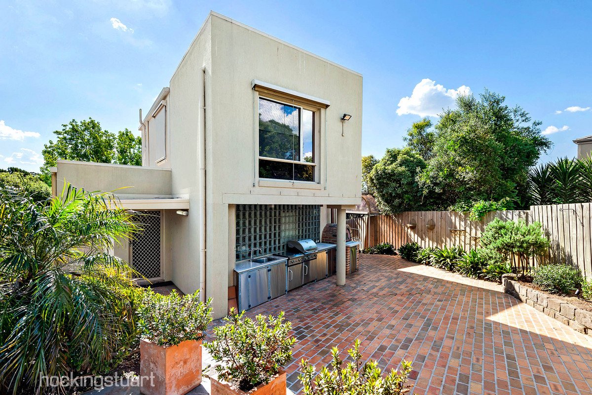 103 Longview Road, Balwyn North image 10