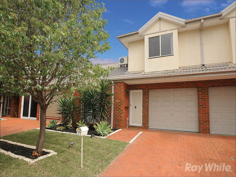10/3 McKelvie Court, Glen Waverley image 1