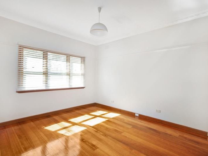 103 Minerva Road, Herne Hill image 9