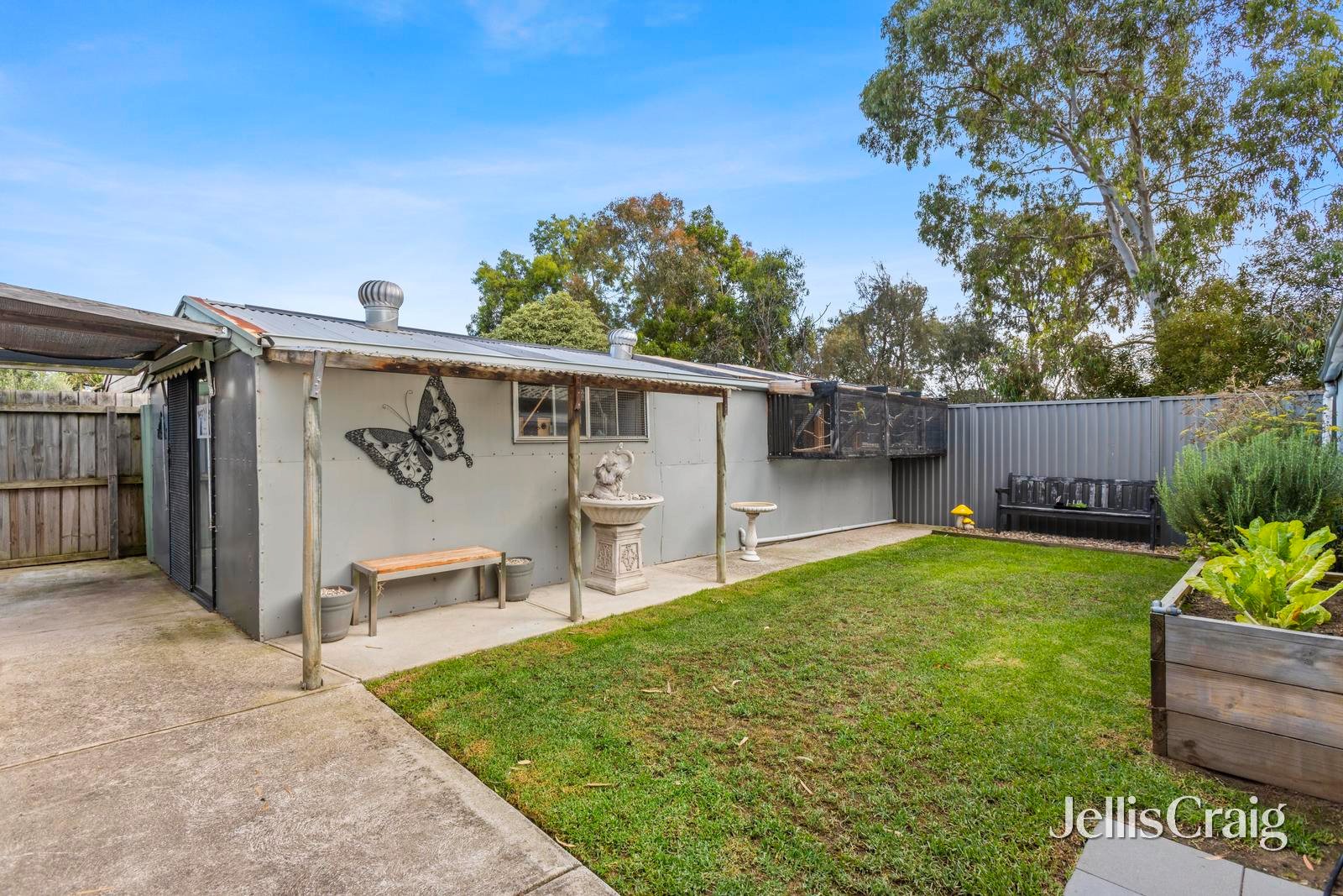 103 Solar Drive, Whittington image 9