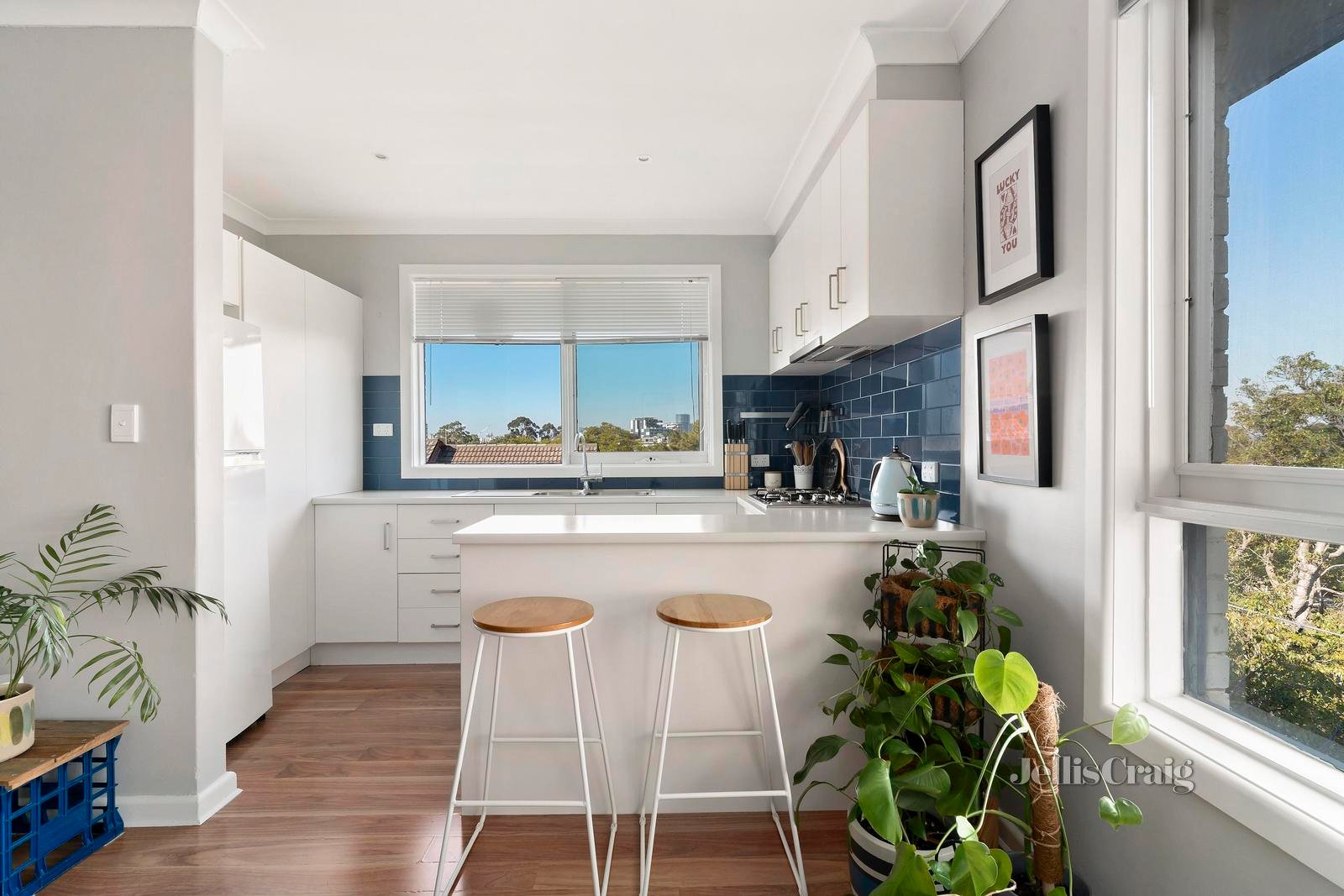 10/30 Richardson Street, Essendon image 4