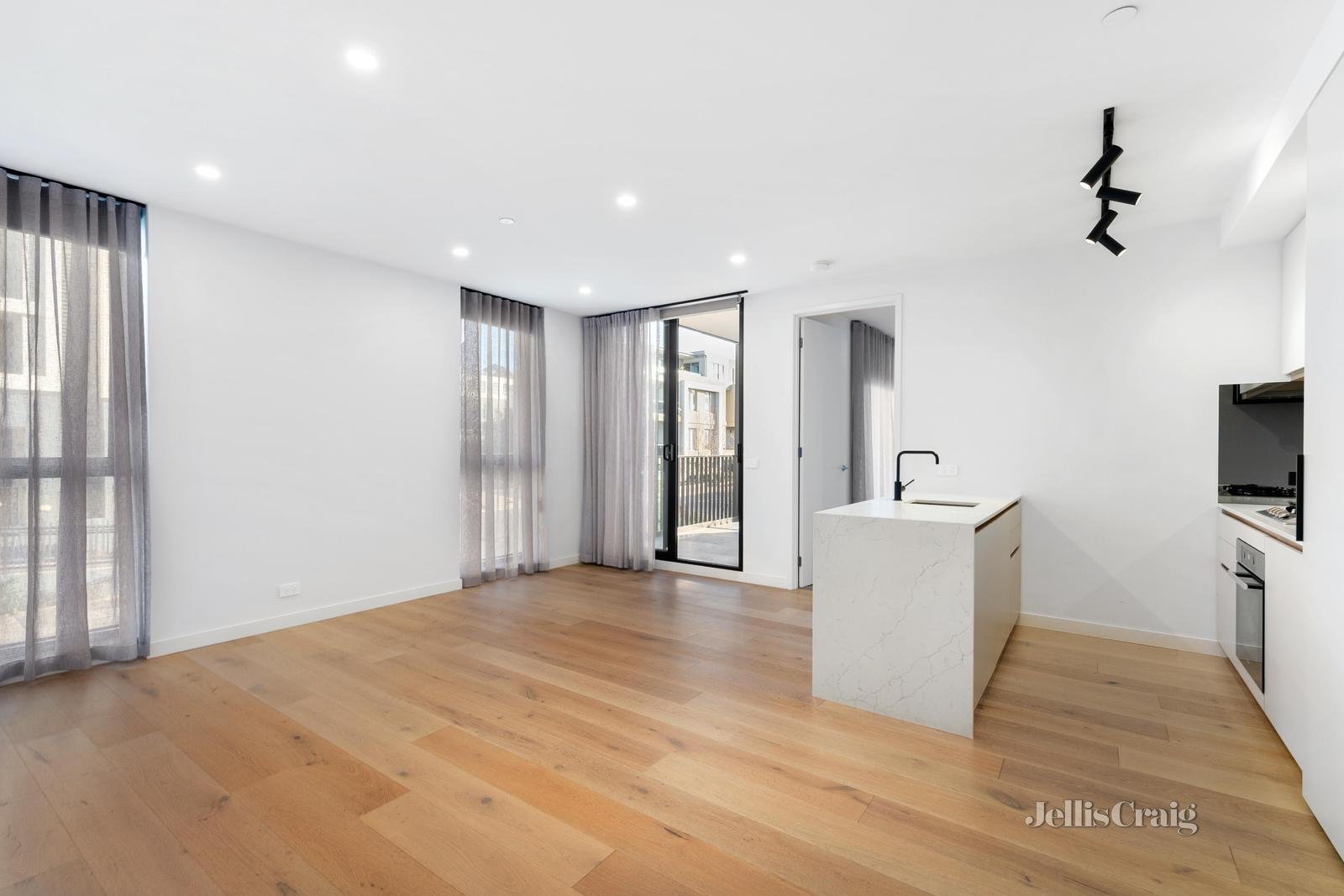 103/1 Red Hill Terrace, Doncaster East image 4
