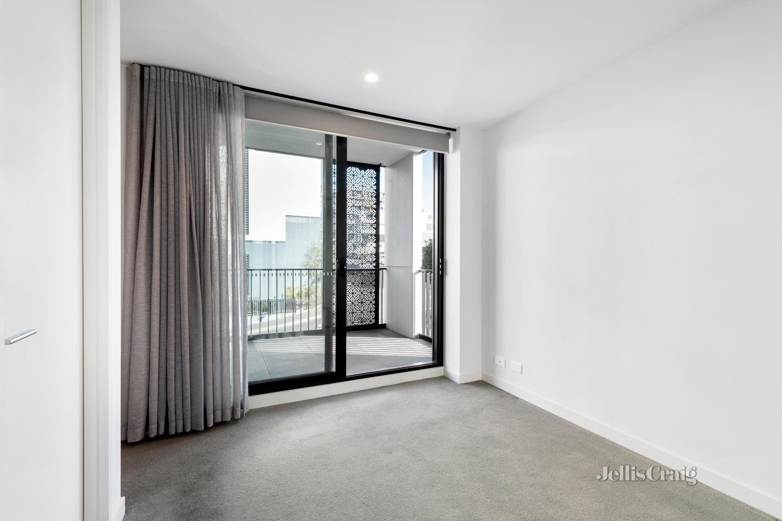 103/1 Red Hill Terrace, Doncaster East image 5