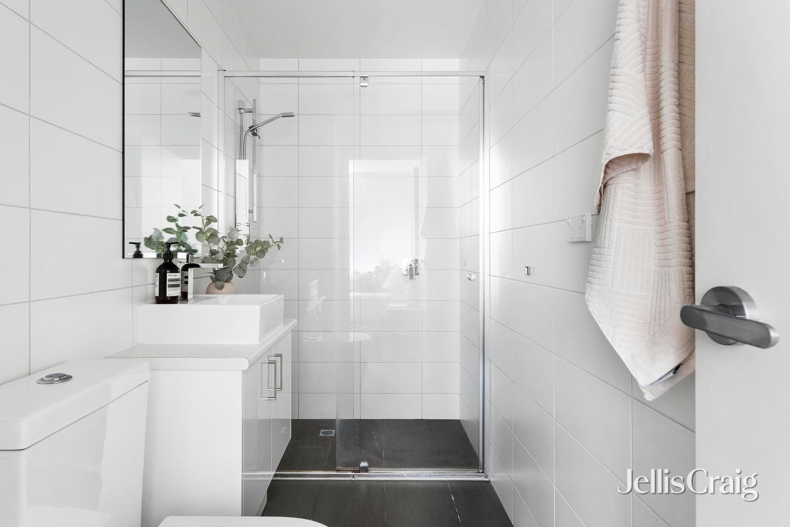 103/1 Turner Street, Abbotsford image 8