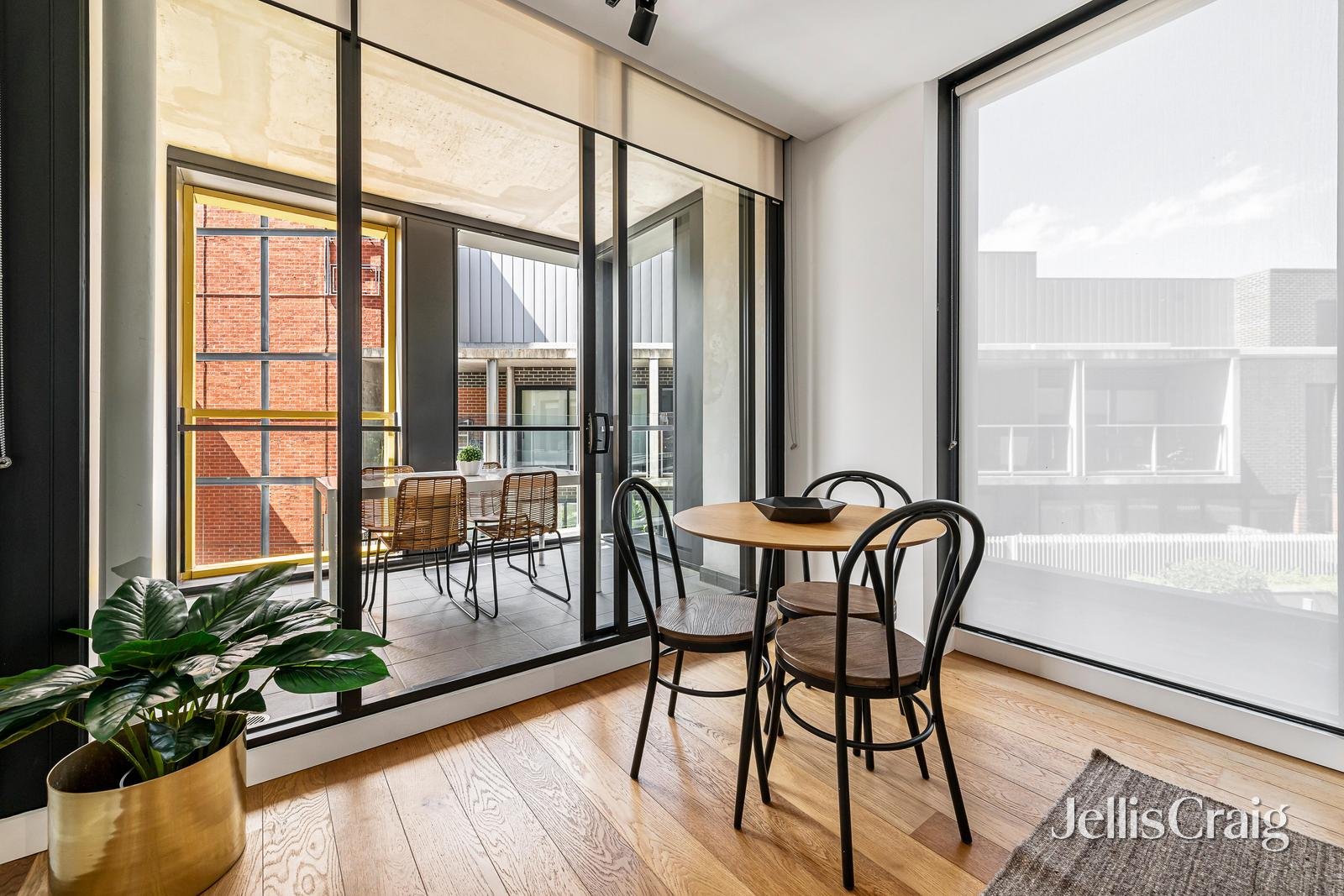 103/10 Trenerry Crescent, Abbotsford image 5