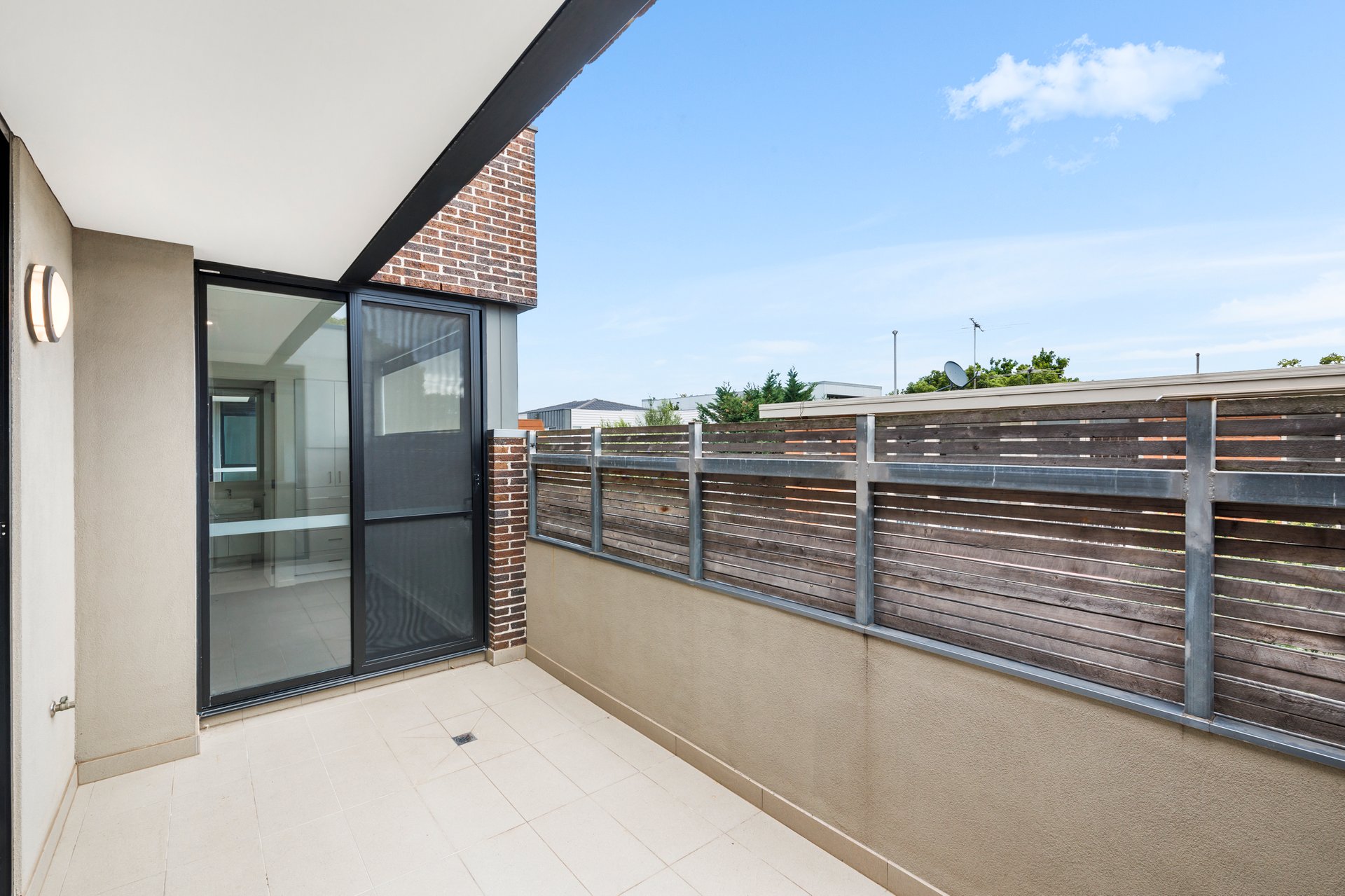 Property Gallery Thumbnail 3