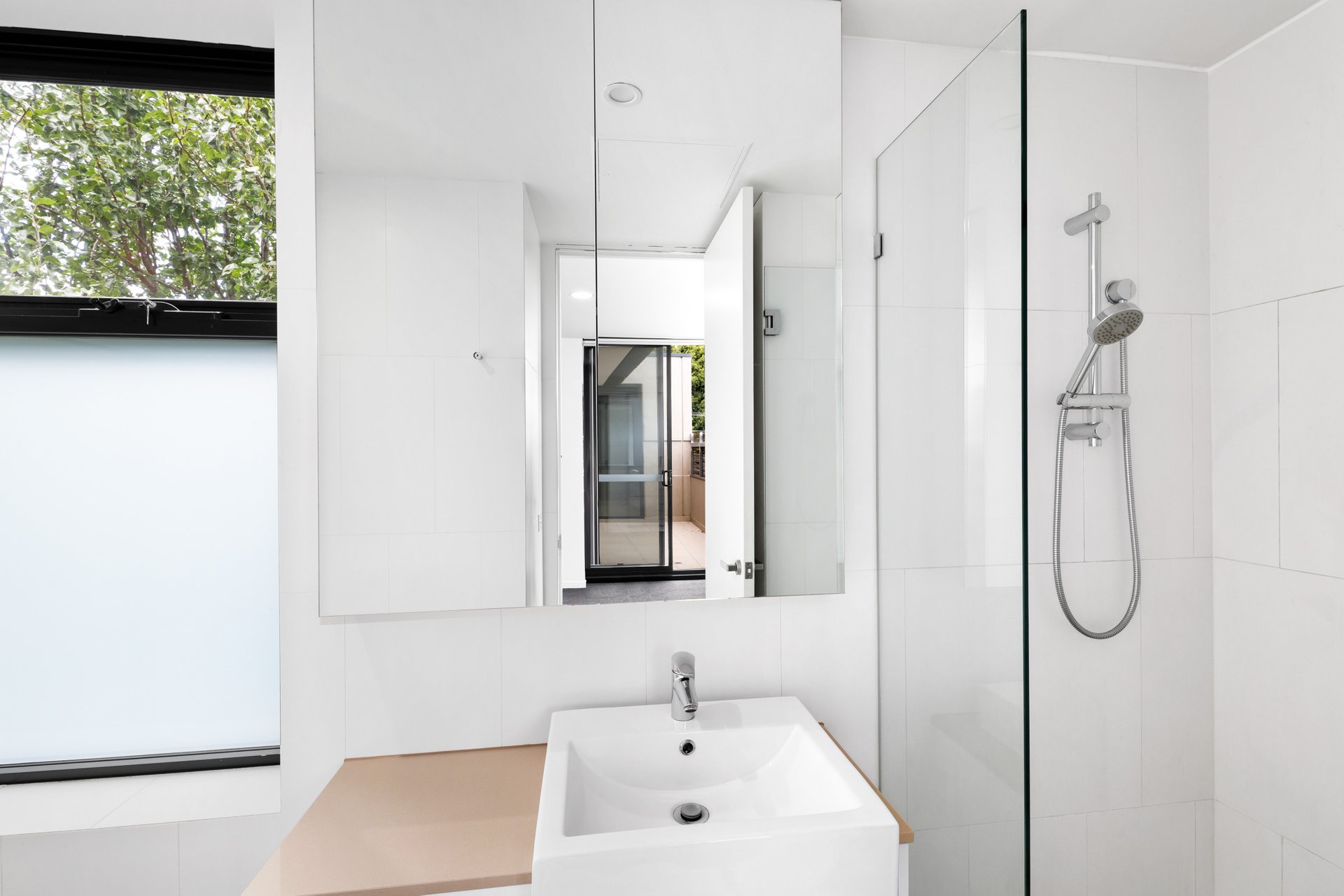 Property Gallery Thumbnail 6