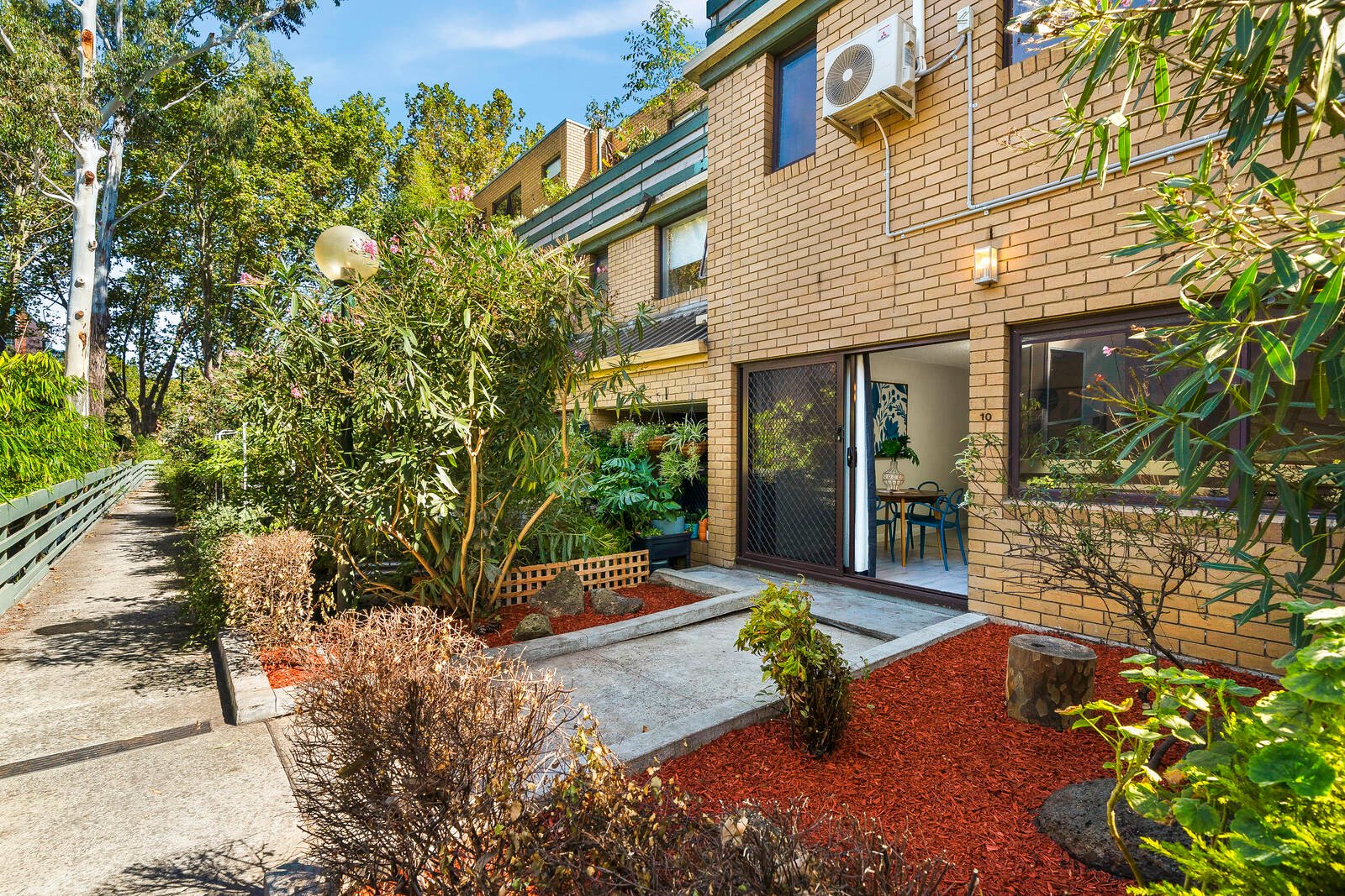 Property Gallery - Main Image