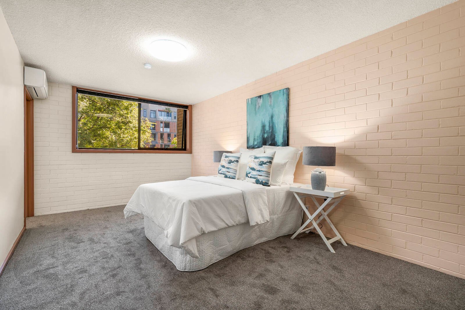 Property Gallery Thumbnail 6