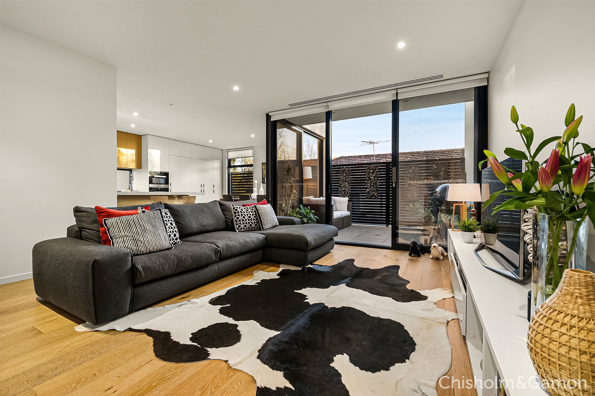 103/1a Rothesay Avenue, Elwood image 2