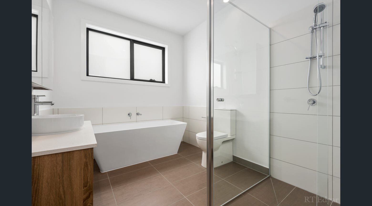 Property Gallery Thumbnail 6
