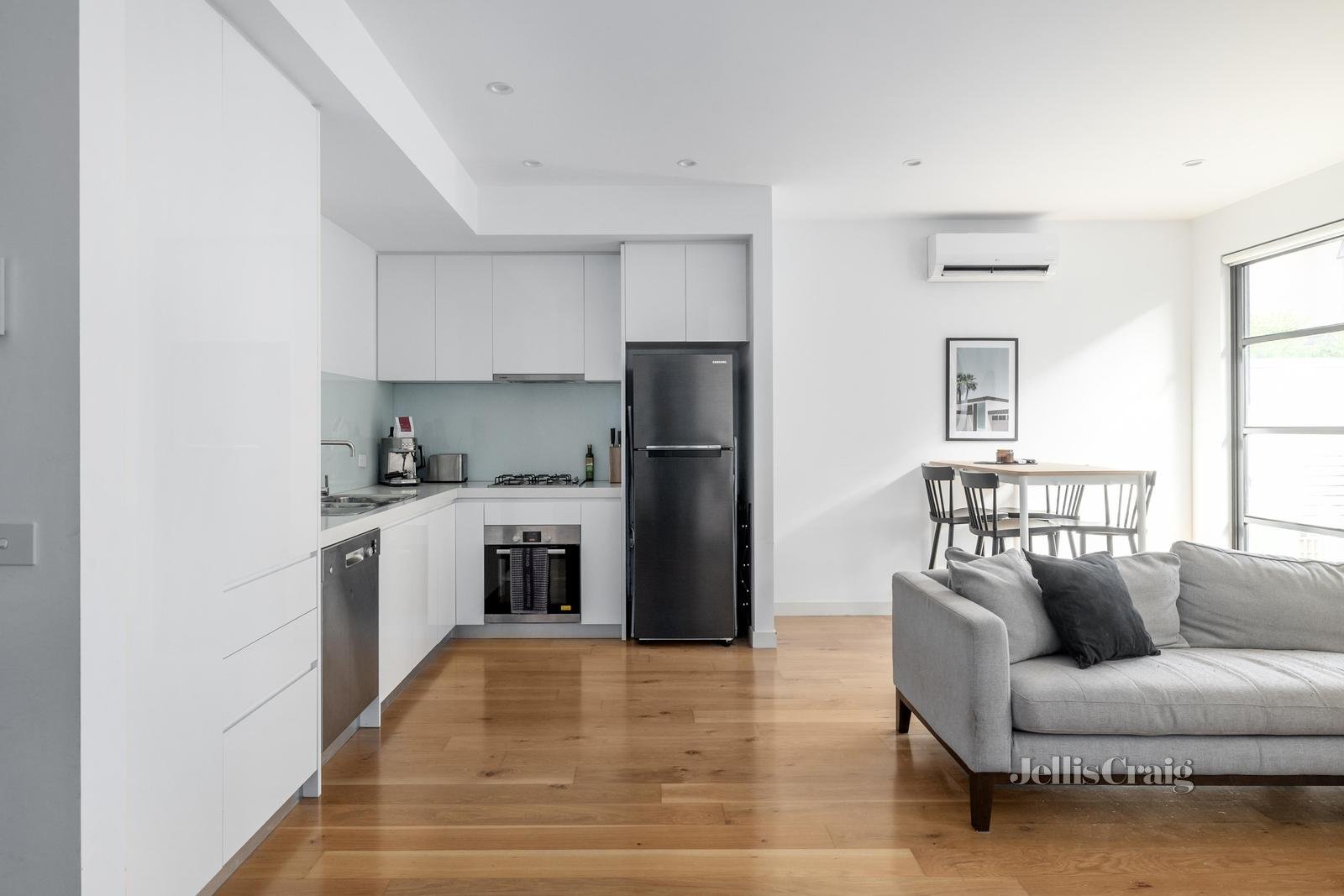 103/20 Hawthorn Road, Caulfield North image 2