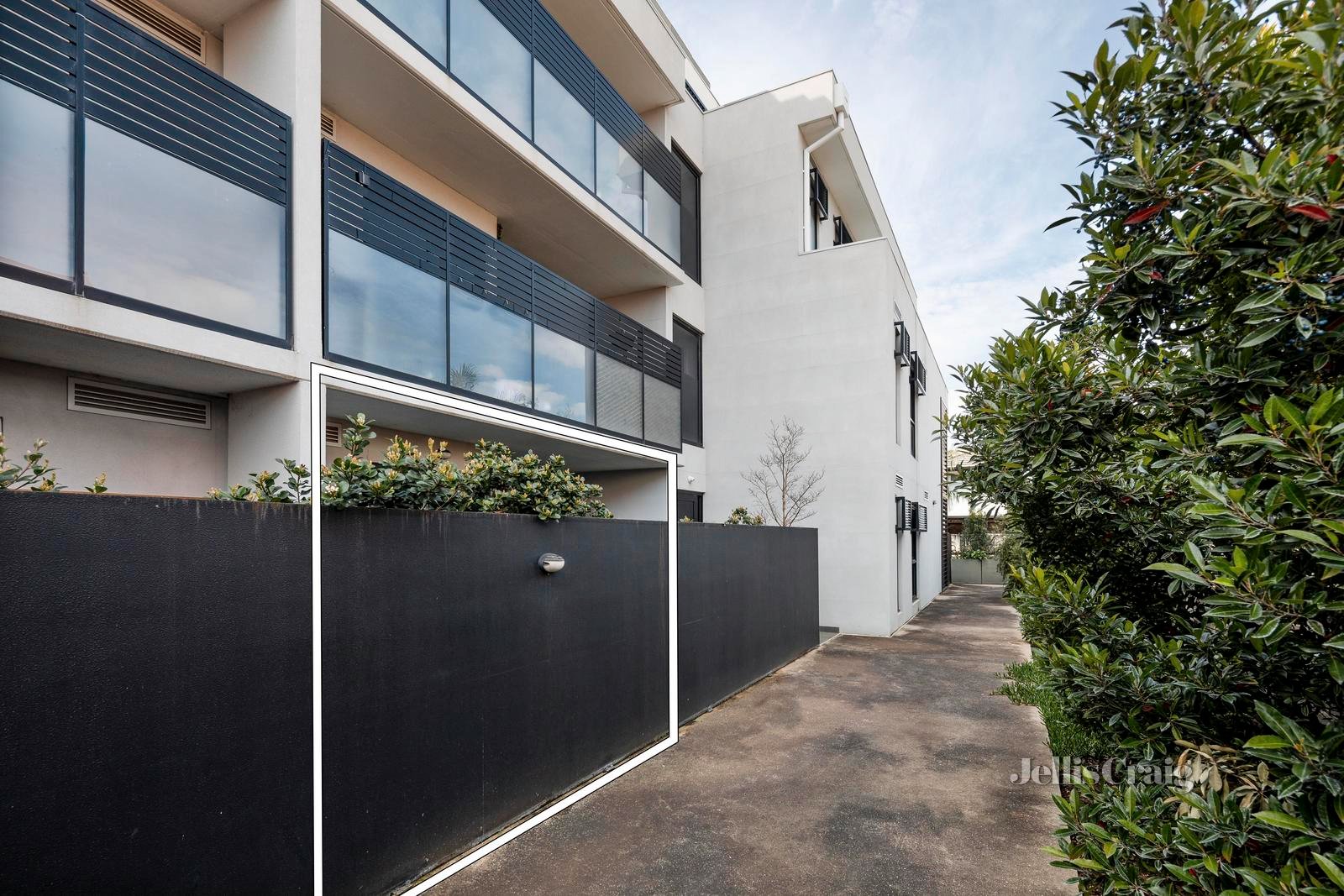 10/324 Pascoe Vale Road, Essendon image 10