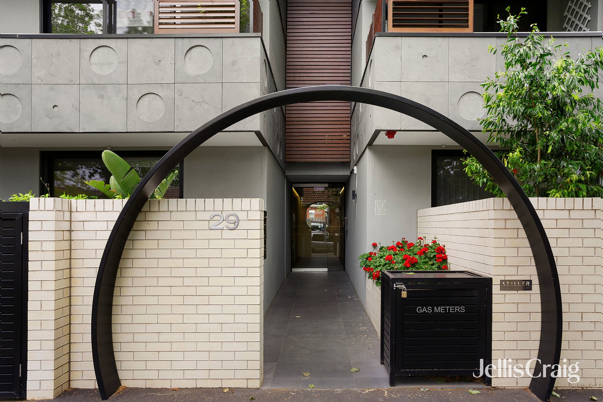 103/29 Foam Street, Elwood image 1