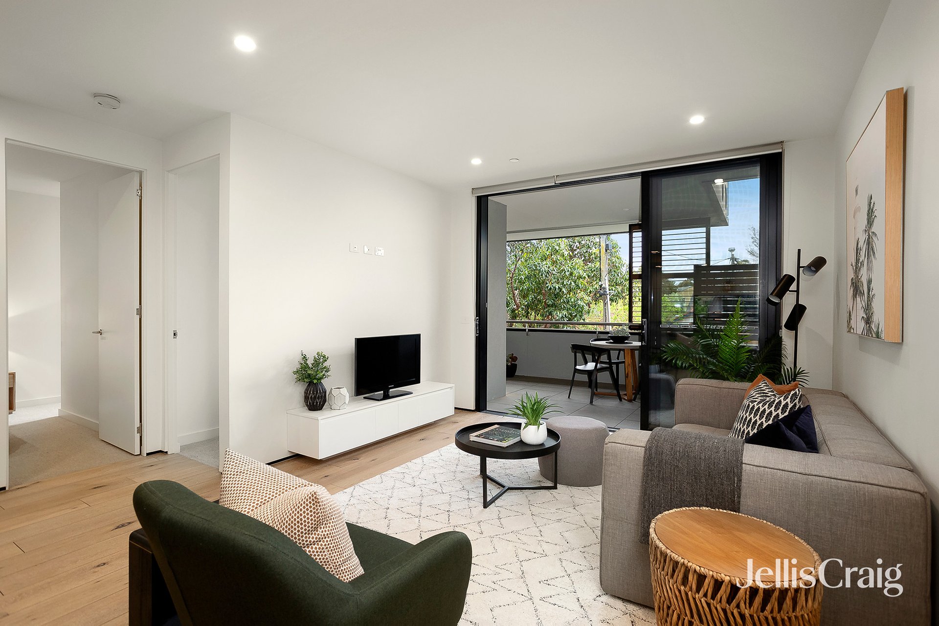 103/29 Foam Street, Elwood image 4