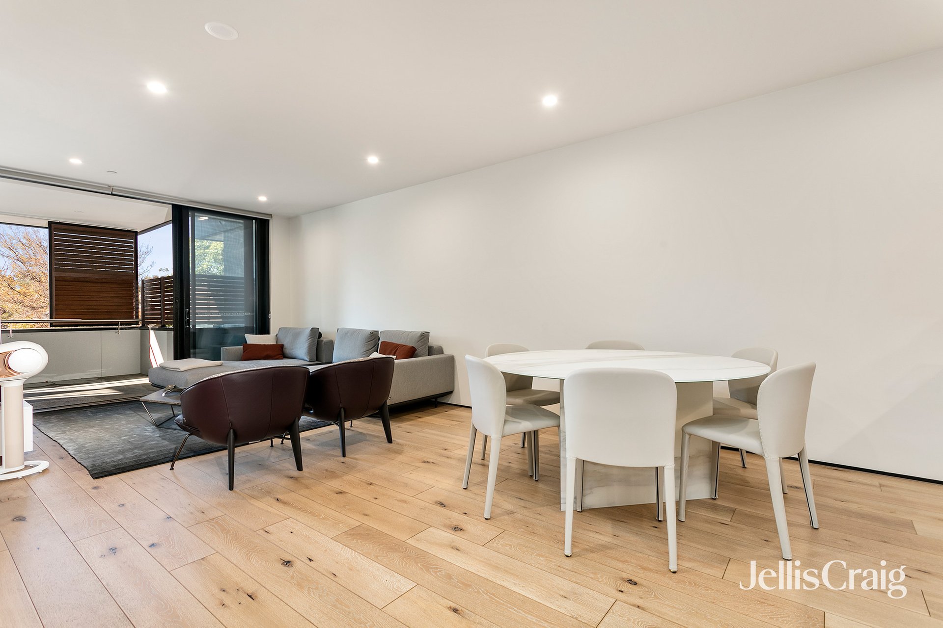 103/29 Foam Street, Elwood image 6