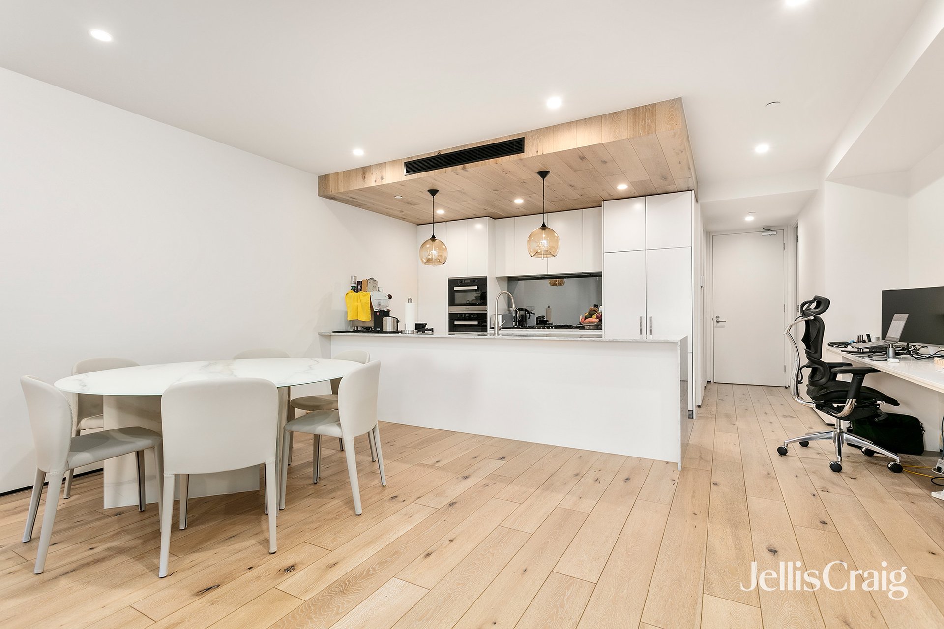 103/29 Foam Street, Elwood image 7