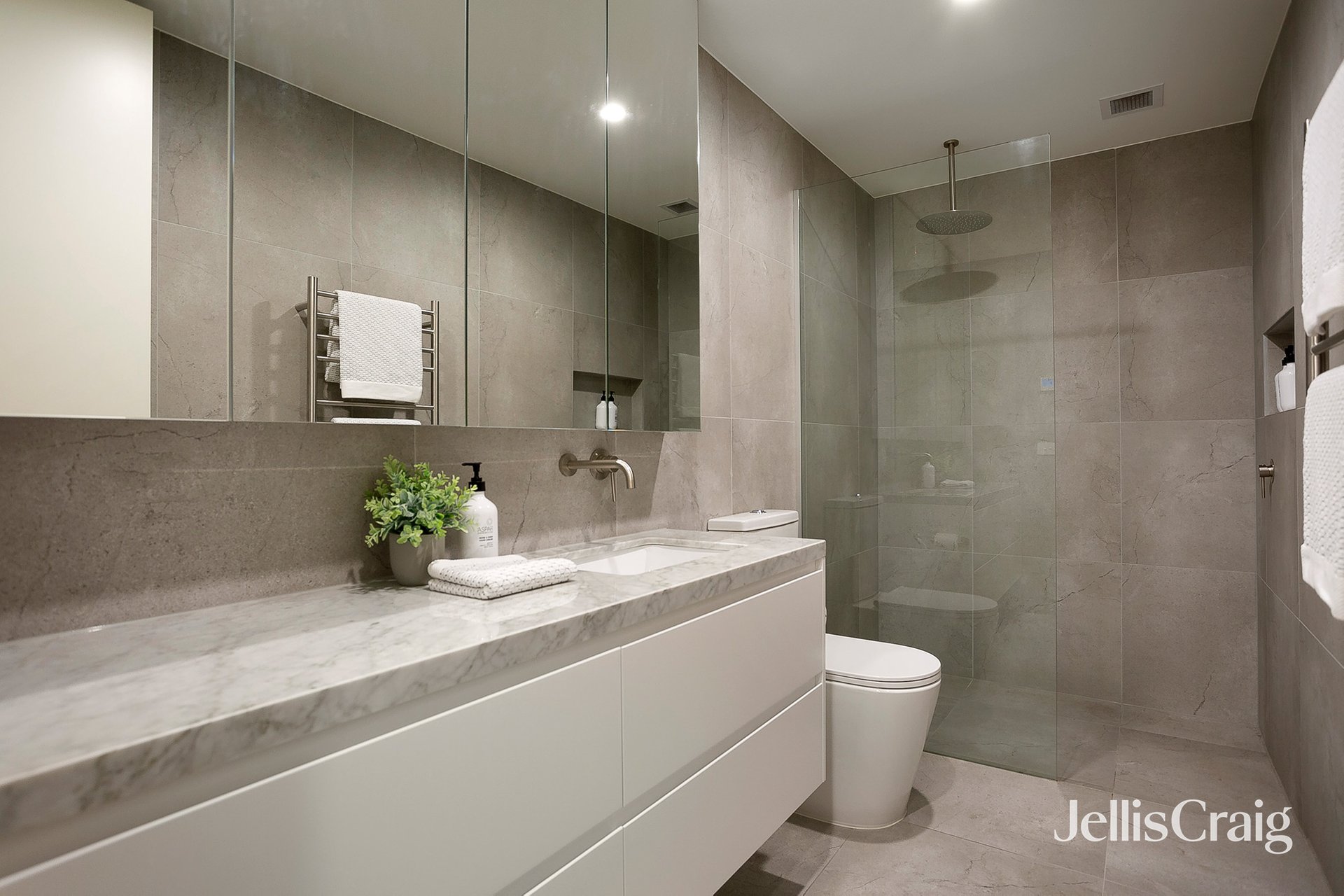 103/29 Foam Street, Elwood image 14