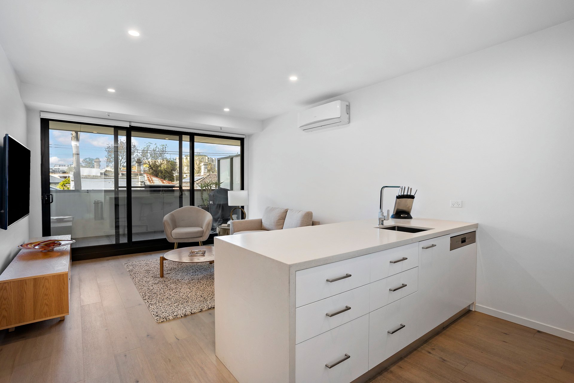 Property Gallery Thumbnail 3