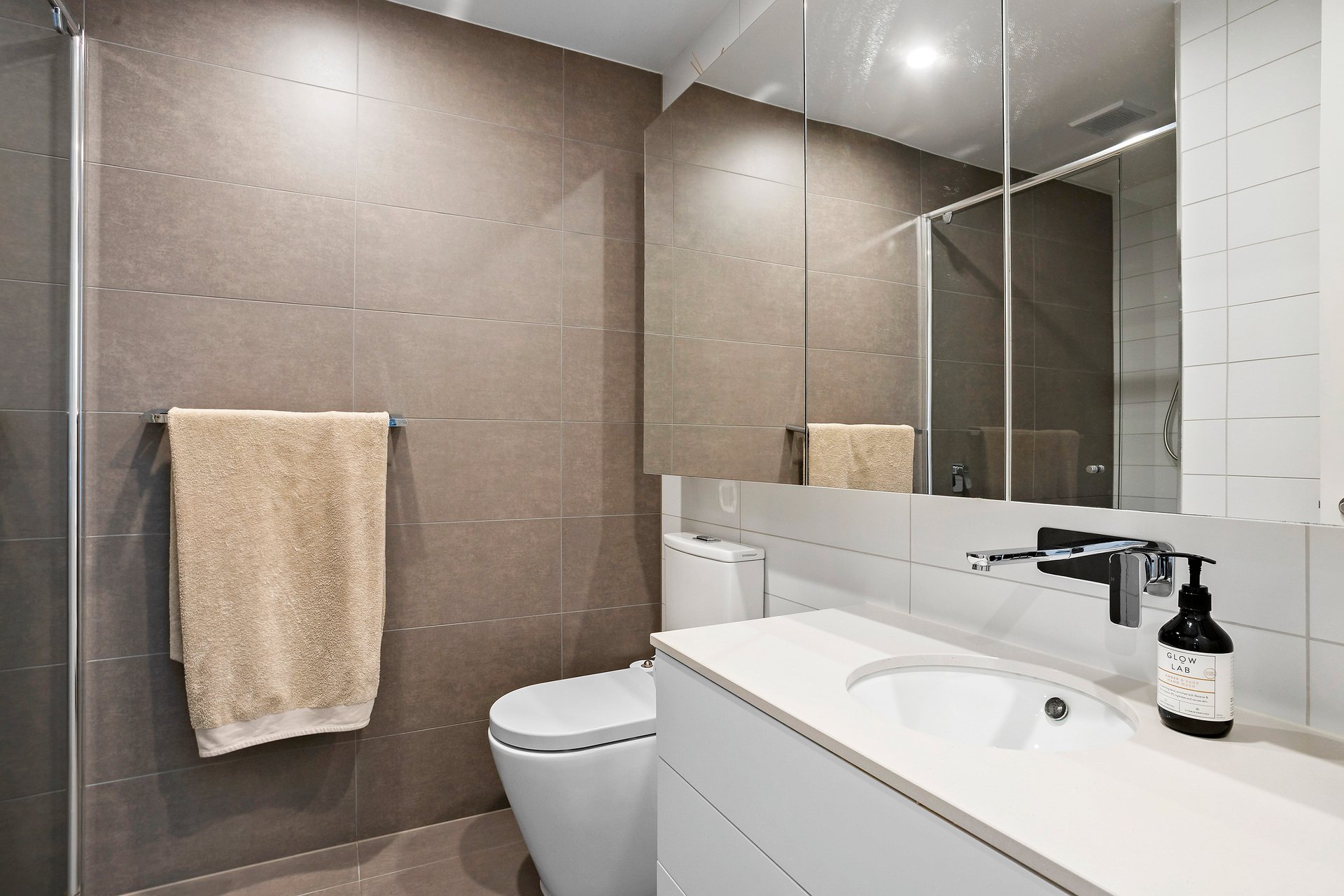 Property Gallery Thumbnail 9